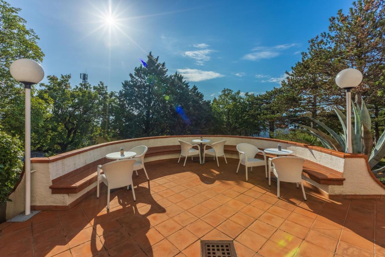 Guest House Agava Crikvenica Exterior foto