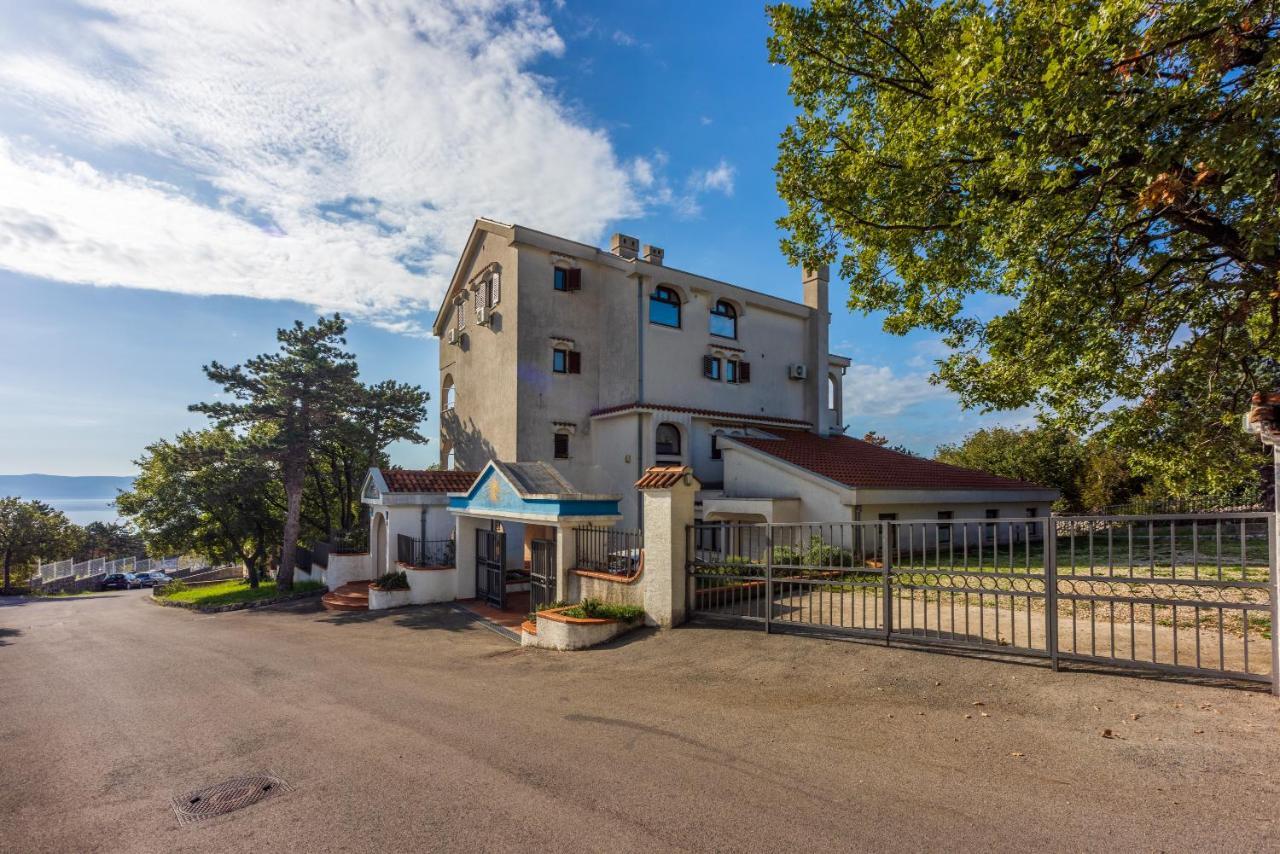 Guest House Agava Crikvenica Exterior foto